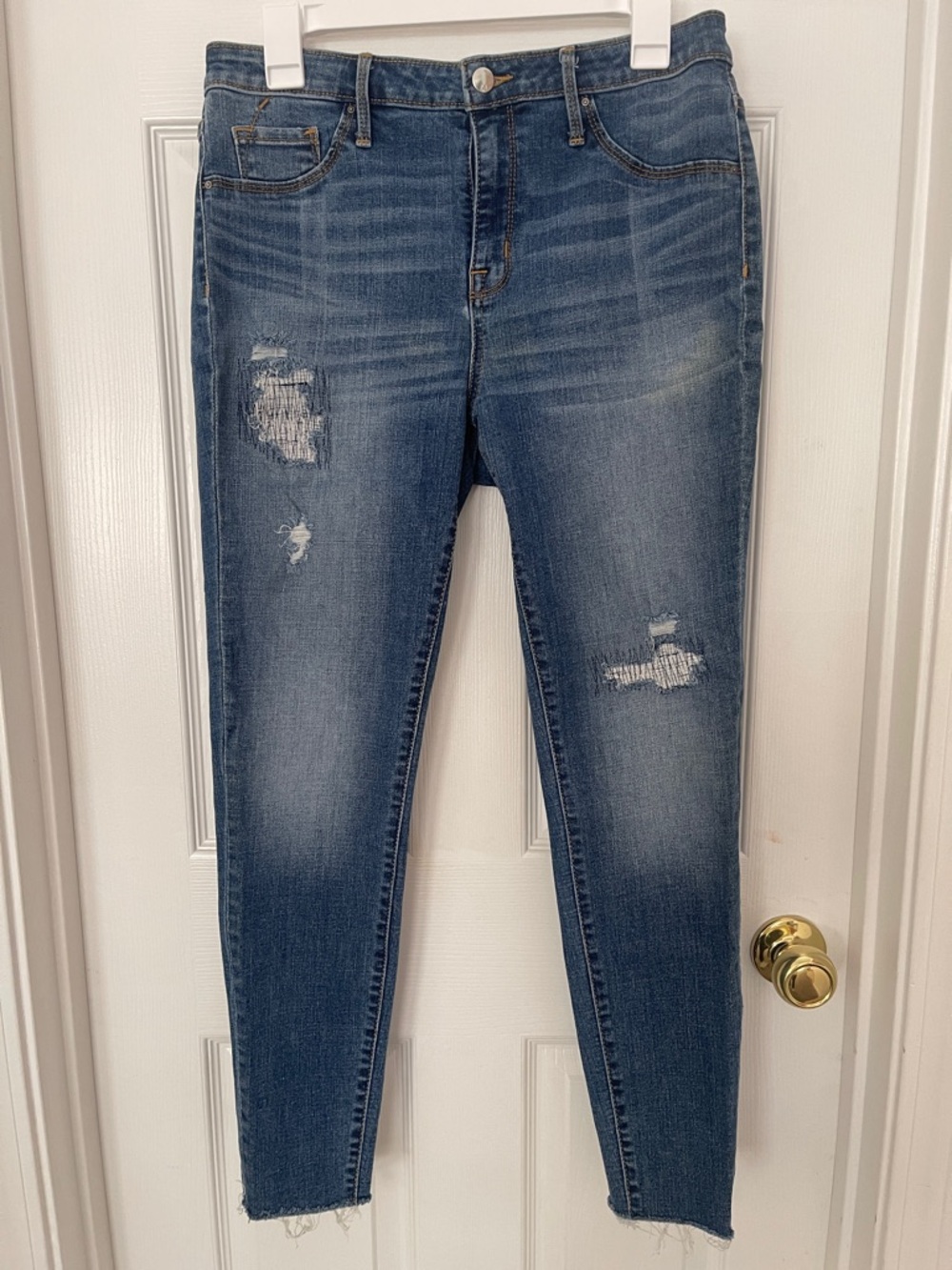 Mossimo Supply Co. Distressed High-rise Jegging